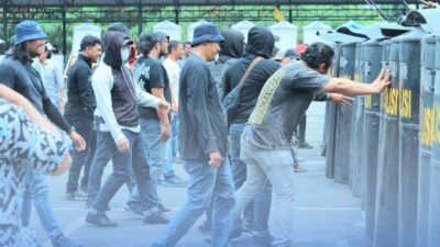 Sinergi Taktis Brimob dan Polda Sumut Matangkan Sispamkota Lewat Tactical Floor Game