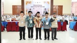 Kakanwil Kemenhaj Zulkifli Sitorus Bekali Petugas Kloter 5 Jelang Berangkat