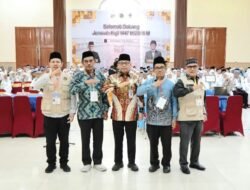 Kakanwil Kemenhaj Zulkifli Sitorus Bekali Petugas Kloter 5 Jelang Berangkat