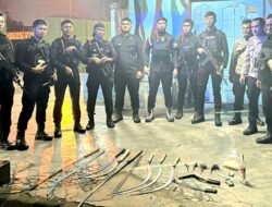 Patroli Skala Besar Brimob Polda Sumut Sisir Belawan, Sajam hingga Miras Diamankan