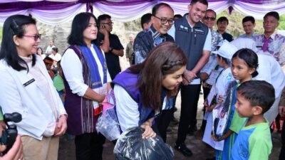 Dua Hari di Samosir, Kahiyang Ayu Pastikan Pelayanan Posyandu Berjalan Optimal hingga ke Desa