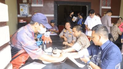 Sambut Hari Bhayangkara ke-80, Polres Samosir Tebar Kasih Lewat Donor Darah