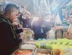 Sidak Pasar, Pimwil Bulog Sumut Budi Cahyanto Pastikan Minyakita dan Beras SPHP Aman