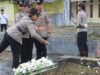 Polres Samosir Tingkatkan Pengabdian di HUT Bhayangkara ke-80, Gelar Upacara Ziarah dan Tabur Bunga 