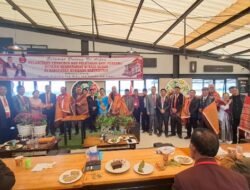 Marganti Manullang Lantik Pengurus SRO Humbahas 2025-2030, Targetkan Pembangunan Sopo Bolon di Studiefonds