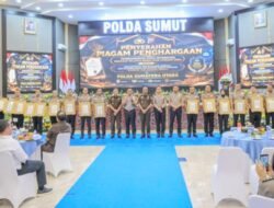 Kapolda Sumut Serahkan Penghargaan ZI dan Pelayanan Prima kepada Satker Berprestasi