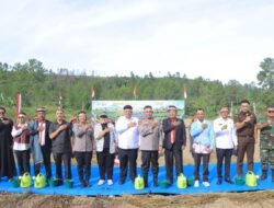 Wujudkan Asta Cita, Kapolda Sumut Tanam Bawang Putih Serentak di Desa Maduma Samosir
