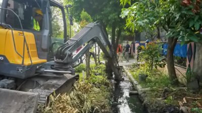 Parit Jalan Taduan Dibersihkan, Pemko Medan Siapkan Pemasangan U-Ditch pada 2027