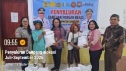 Kadis Tumiur Gultom Turun Langsung Monitoring, 19.602 KPM Di Samosir Terima Bantuan Pangan Beras 30 Kg Alokasi Juli- September 2026