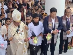 Uskup Agung Medan Kornelius Sipayung Bersama Uskup Tanjung Karang Resmikan Gereja Katolik Santo Paulus Saitnihuta, Bupati Vandiko dan Wabup Ariston Turut Hadir