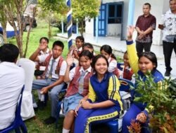 Kabut Asap Samosir Tidak Sehat, Bupati Vandiko Liburkan Sekolah 19-21 Oktober 2026
