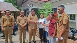 Bukan Janji, Bukti! Bupati Vandiko Serahkan 51 Alsintan, Petani: Horas Mauliate Pak Bupati!